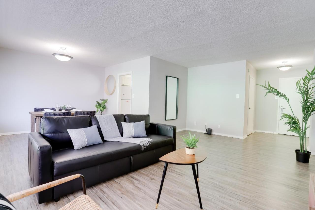 Modern Apartment At Crystal City Арлингтон Экстерьер фото