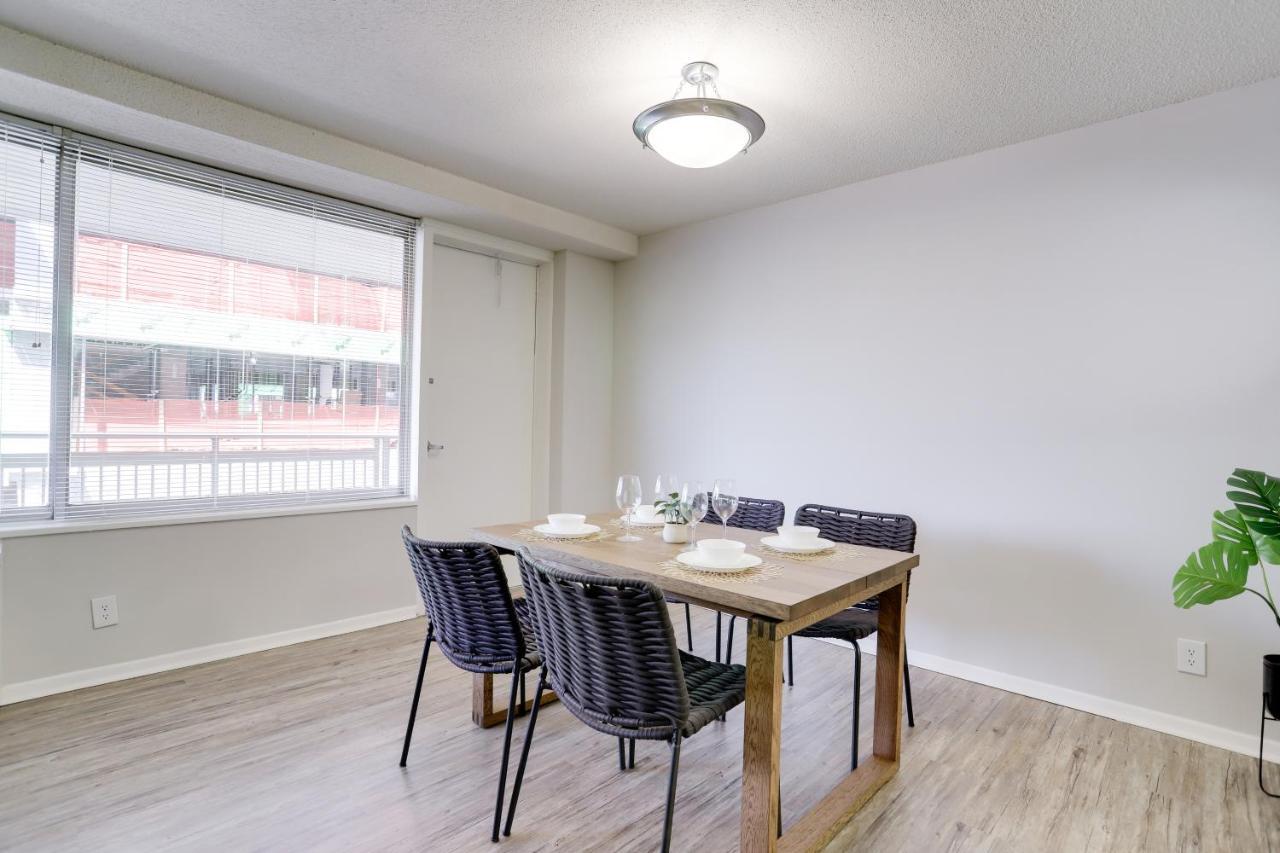 Modern Apartment At Crystal City Арлингтон Экстерьер фото